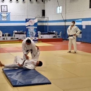 entrenamiento de equipo judo